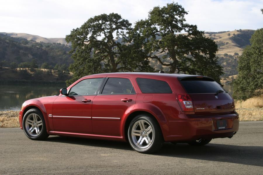  Dodge Magnum R/T 2005 года  (фото 27 из 39)